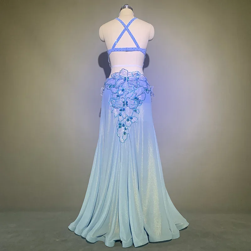 2026 벨리댄스 맞춤형 라인스톤 브라 메쉬 패치워크 스커트 세트 여성용 오리엔탈 인도 드럼 댄스 대회 무대 의상