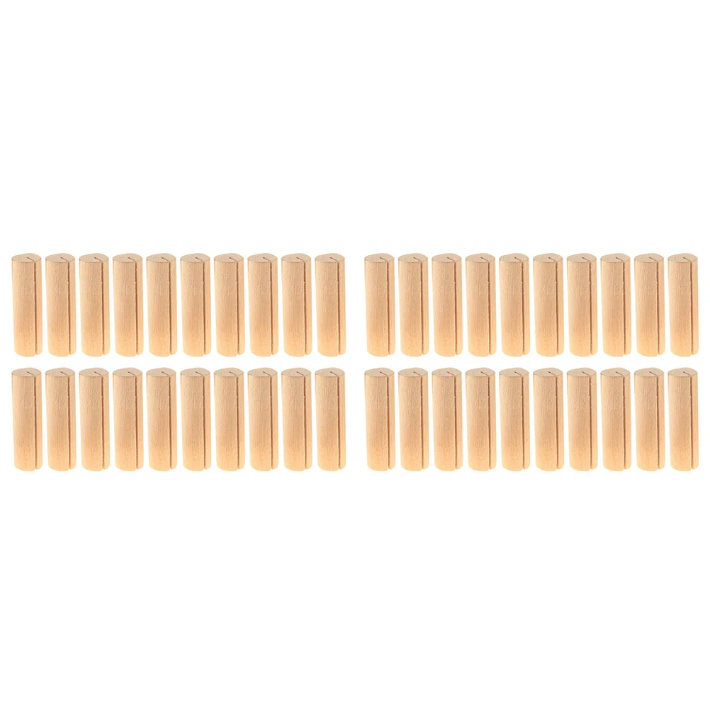 40 قطعة حامل رقم الجدول الخشبي لتزيين حفلات الزفاف ، بطاقات خشبية كليب مذكرة حامل بطاقة المقعد دعم عرض المشبك