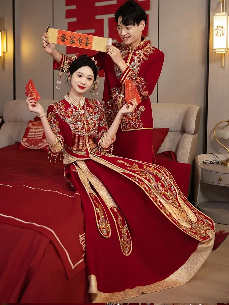 Velvet wedding dress new for brides Chinese-style toasting couple and