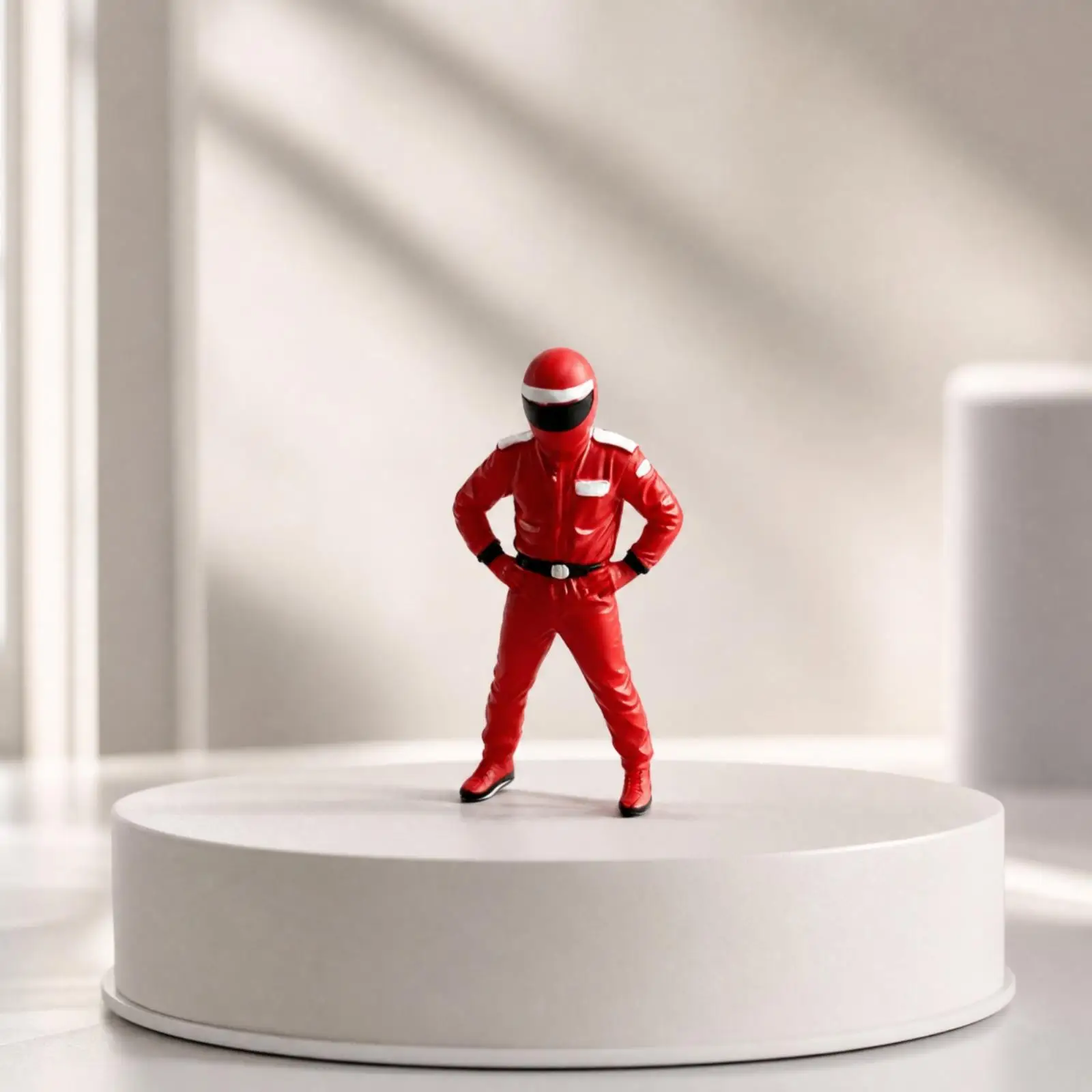 Helmeted Auto Racing Service Man Resin Model Figure for 1 64 Scale Garage Diorama Red Suit Worker Collector Display Miniature