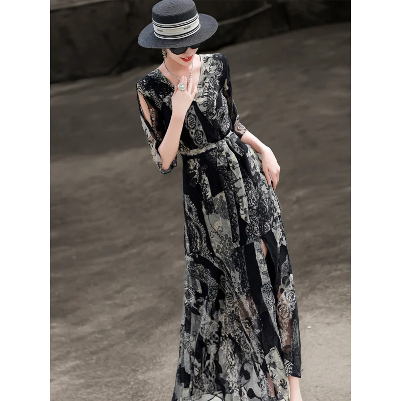 

MEXCOCO 2026 New Summer Elegant Retro V Neck Cutout Three Quarter Sleeve High Waist Side Slit Patchwork Print Flowy Maxi Dress