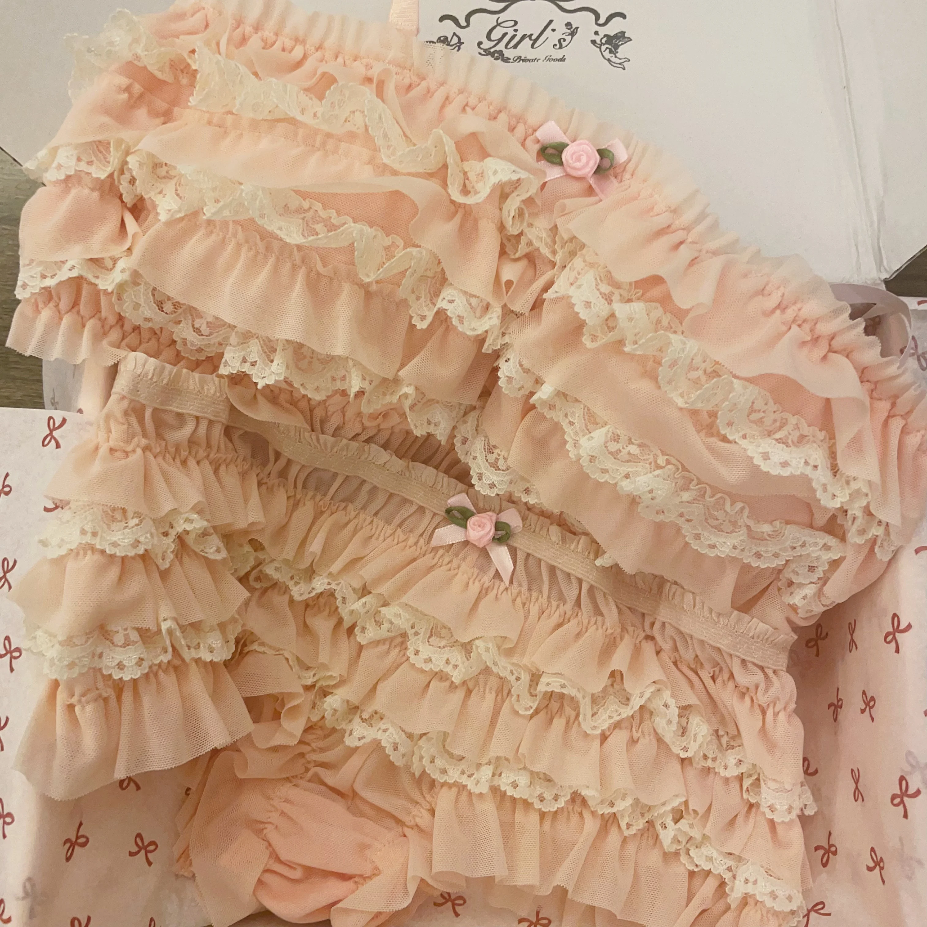 Retro Cake-Style Lingerie with Panties Ruffled Lace Sweet & Sexy Cute Bra-Free Underwear Set Short Skirt with Bow Multi-Layer