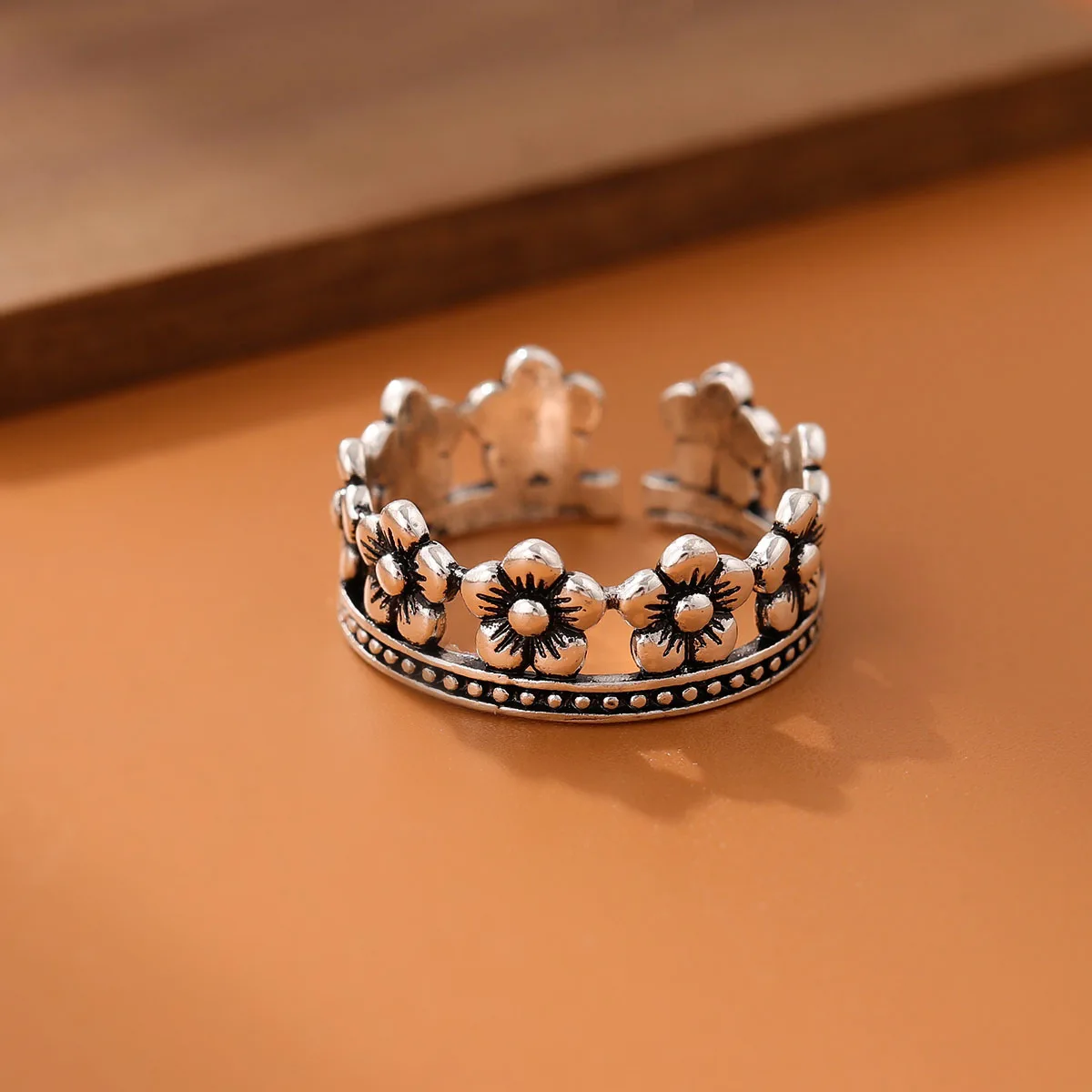 

Новые изысканные ретро ювелирные изделия из стерлингового серебра 925 пробы Corolla женский рождественский подарок Корона цветок индивидуальные открывающиеся кольца R234