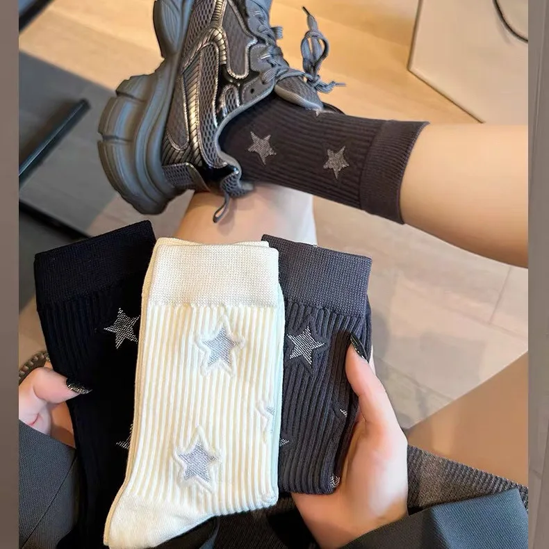 

Women's socks autumn and winter five pointed star new mid high tube thick socks trend versatile stacking postpartum socks
