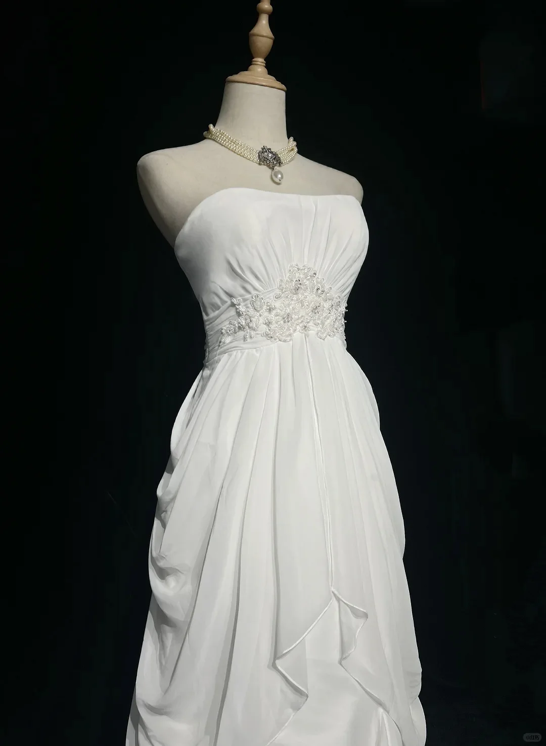 Robe de Demoiselle d'Honneur Trapèze sans Bretelles en Tulle, Tenue Élégante, Dos aux, Perlée, Sirène, pour Occasions Formelles, Mariage, Bal, Quelle que soit la Collection 2025