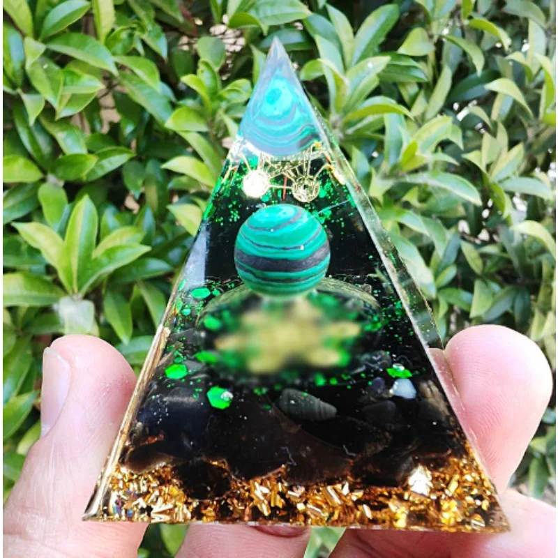 Creative Crystal Drop Glue Pyramid Resin Craftsmanship Living Room Entrance Office Desktop Decoration Ornaments Birthday Gifts