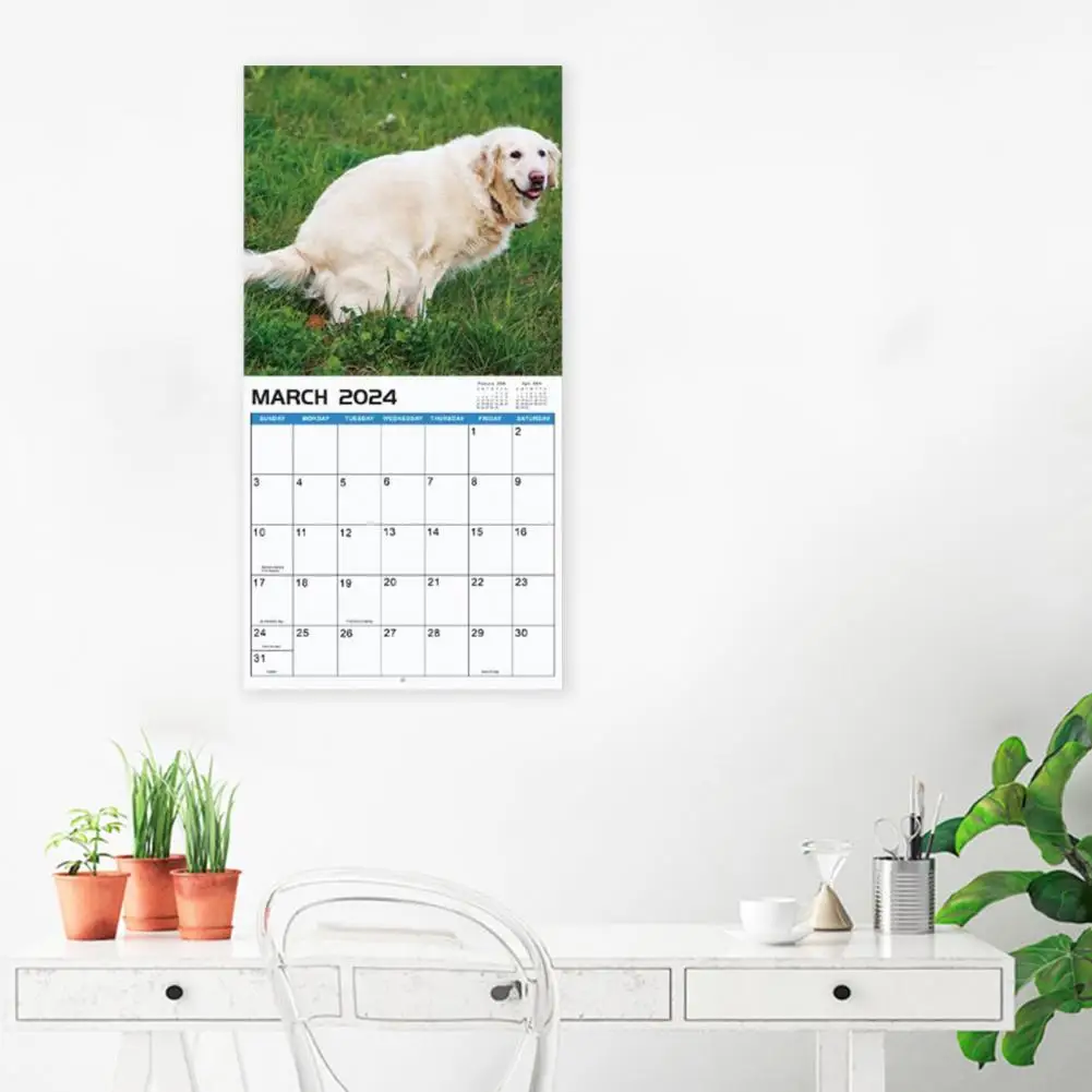 Calendário engraçado Dog Pooping Wall, Planejador de programação mensal, Ano Novo Wall Crapping Gag Gift, 2024, Dez 2024