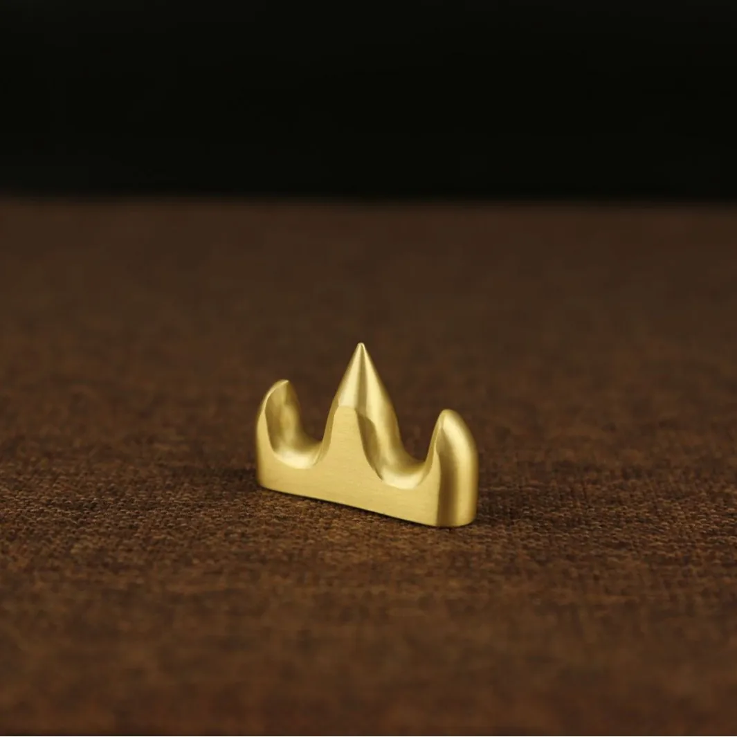 

Solid Brass Calligraphy Paperweight Brush Rest Multifunctional Artistic Desk Accessory Office Supply Craft Tool Watercolor Brush