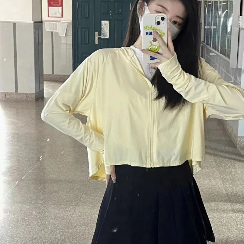 

Ice Silk Sunscreen Jacket for Women's New Summer Loose Small Short Thin Breathable Cardigan