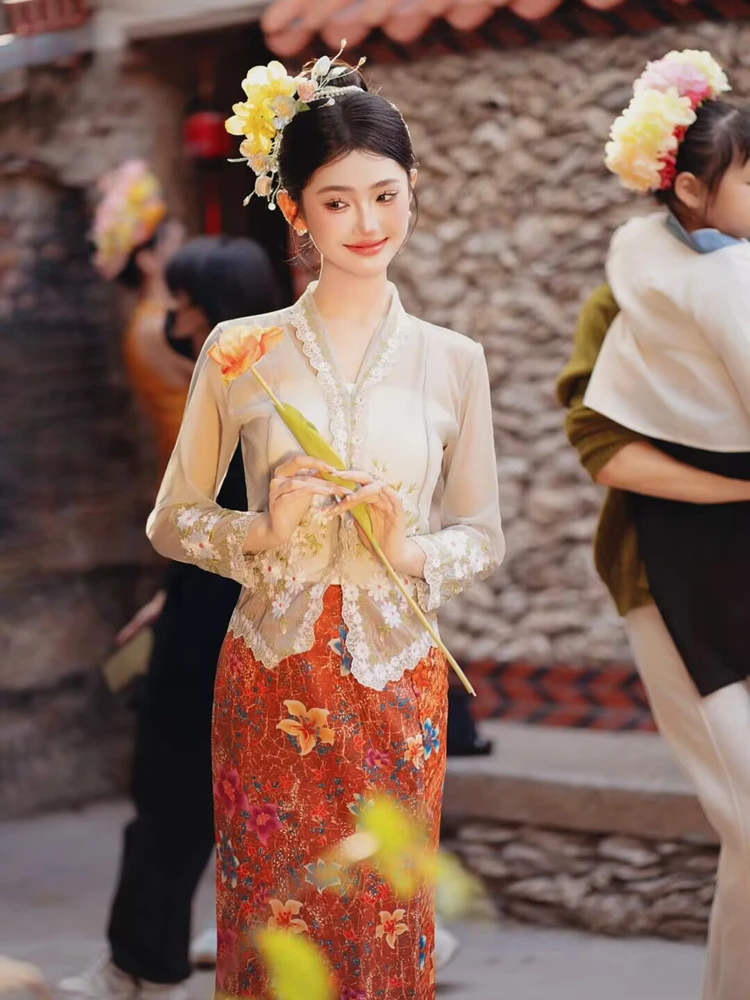 

New Style Ethnic Minority Women's Clothing Floral Hairpin Photography Costume Xishuangbanna Embroidered Travel Shoot Ou...