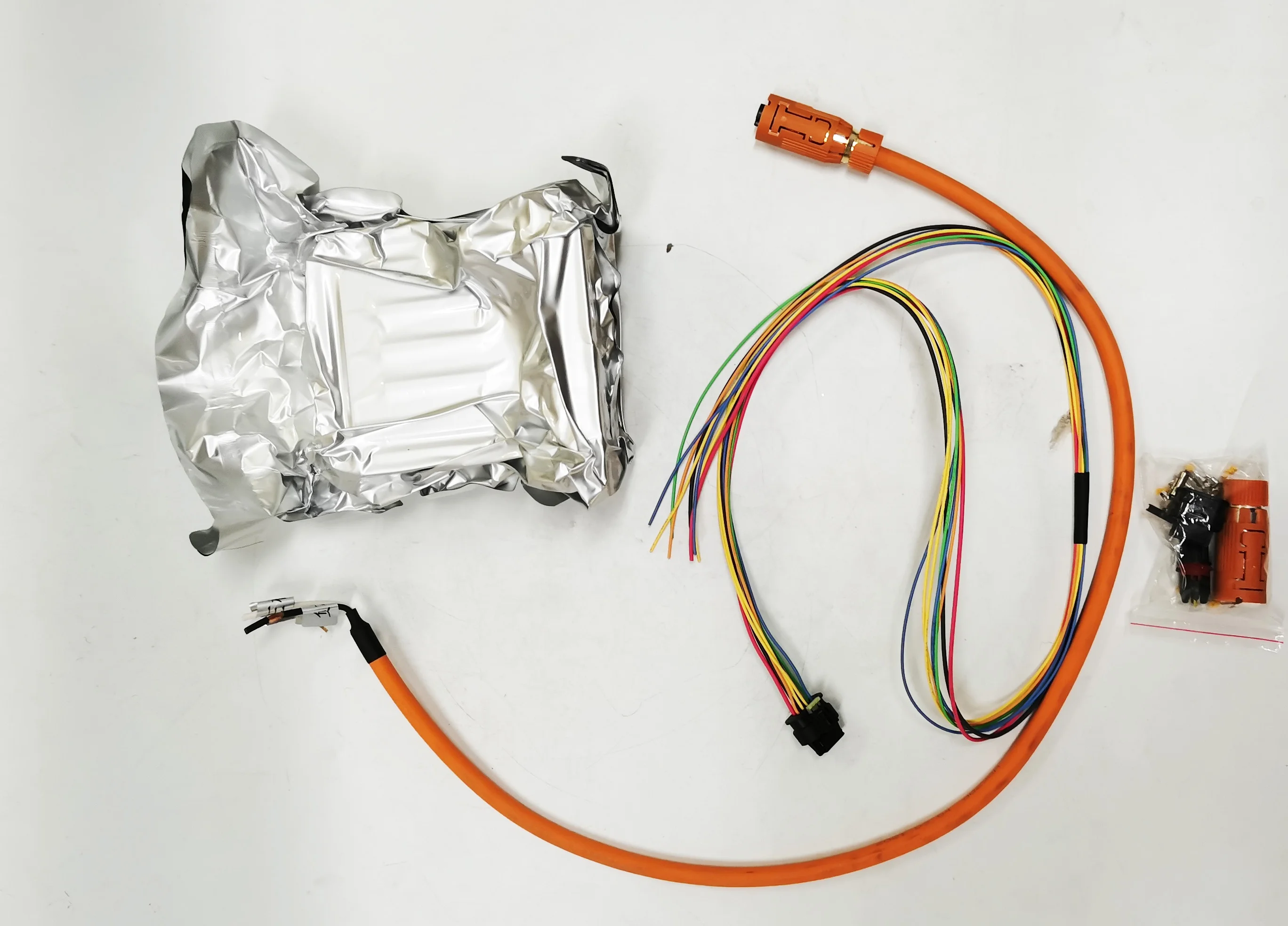 

New Energy PTC Coolant Heater Electric Coolant Heater Electric Vehicle High Voltage Heater Similar to Webasto HVH
