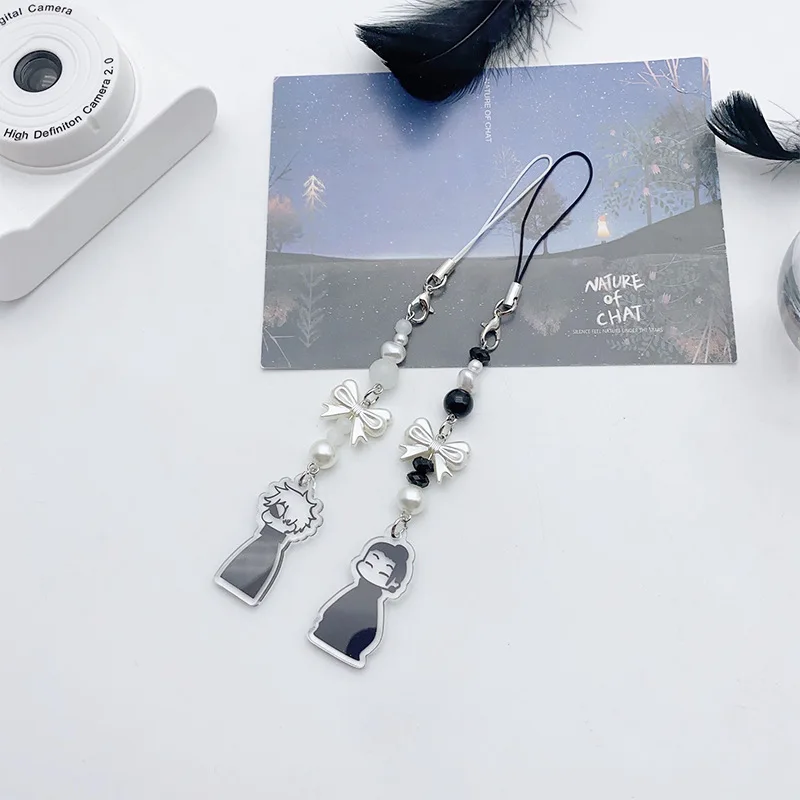 

Jujutsu Kaisens Black & White Themed Fashion Creative Acrylic Beaded Phone Case Chain Card Album Lanyard Camera Chain Pendant