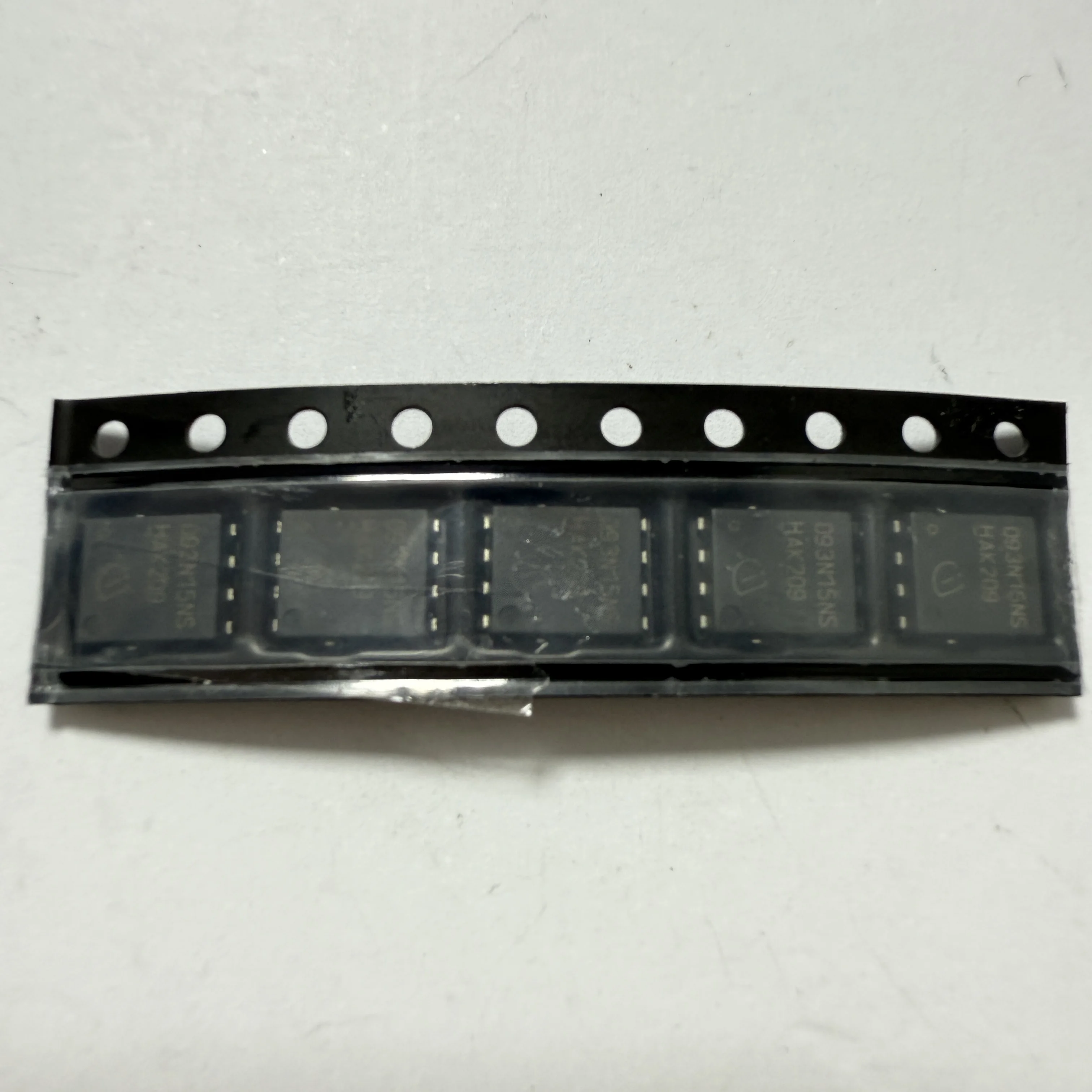 3 buah/lot BSC093N15NS5 (MOSFET)