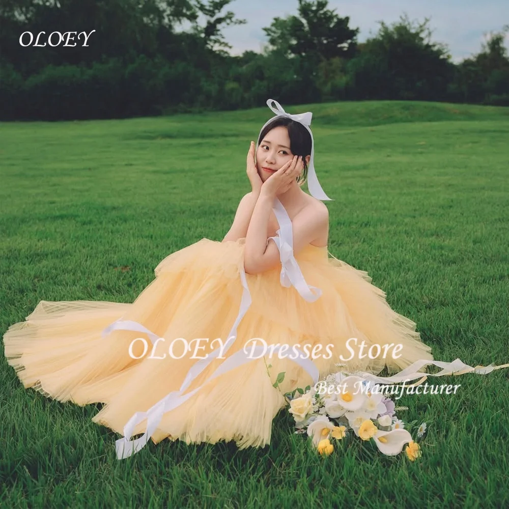 فساتين سهرة أنيقة بدون أكمام من OLOEY Korea مفتوحة الظهر لحفلات الزفاف باللون الأصفر من التل مطوي مصنوعة حسب الطلب فساتين حفلات رسن مقاس كبير