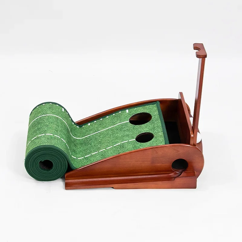 Golf putter practitioner, indoor putter practice blanket, crystal pom-pom lane with graduated solid wood practitioner