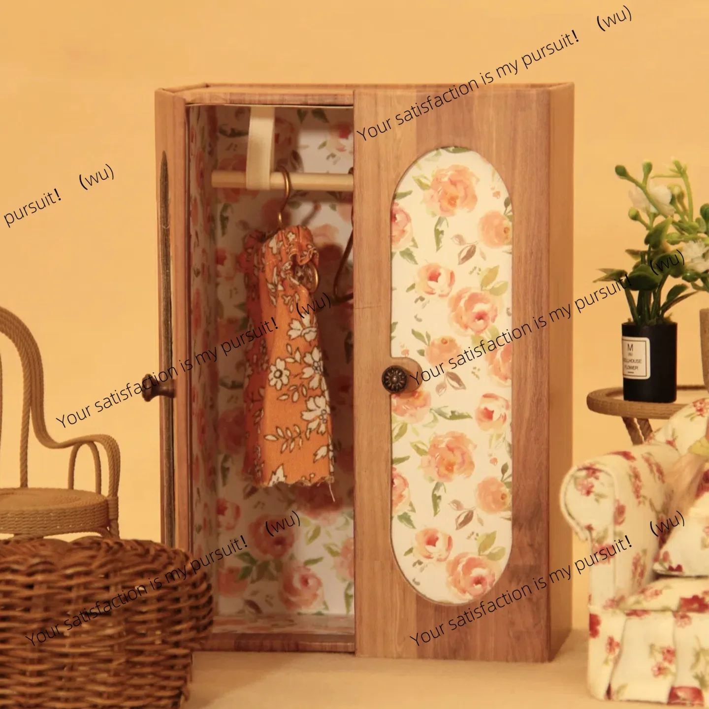 Retro mini wardrobe model can open the door BJD doll house accessories set 12 points simulation furniture gift box