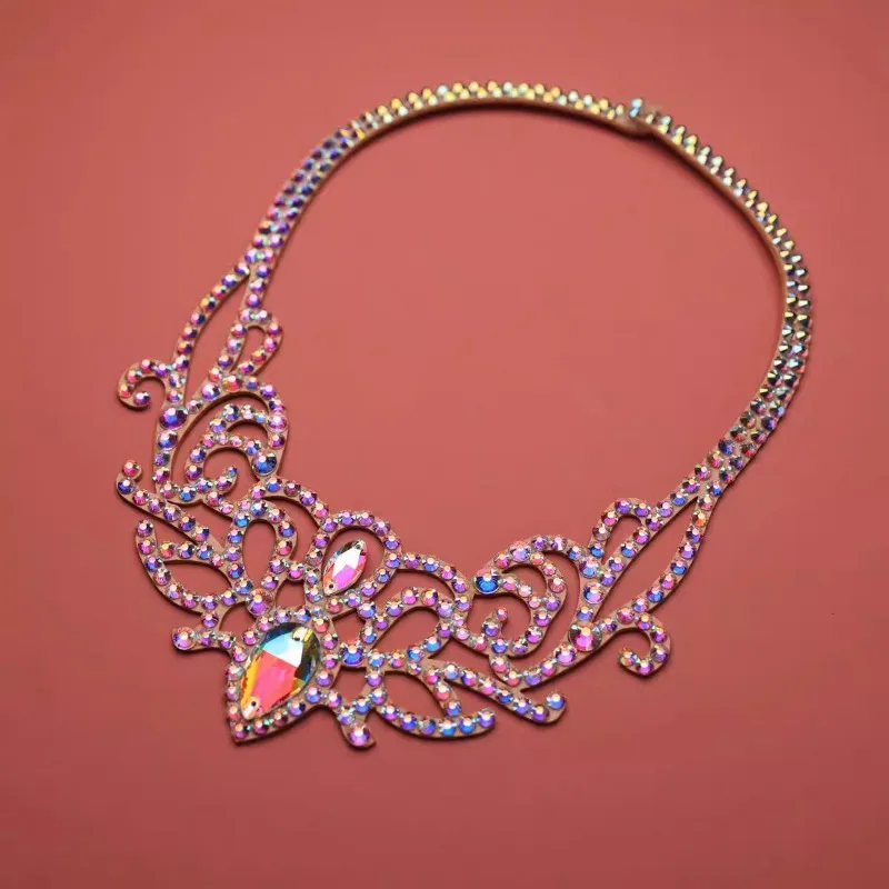 맞춤형 새로운 밸리 댄스 의상 공연 액세서리 수제 라인 석 목걸이 오리엔탈 댄스 세트 저렴한 옷