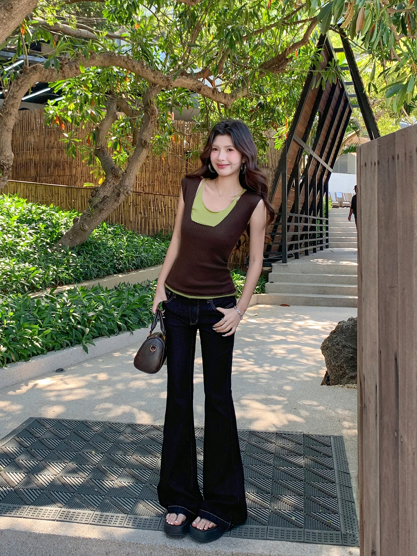 

Джинсы-клеш с высокой талией для женщин, летние, новые, эластичные, утягивающие, в пол, белые, оригинальные американские, от Little Fish