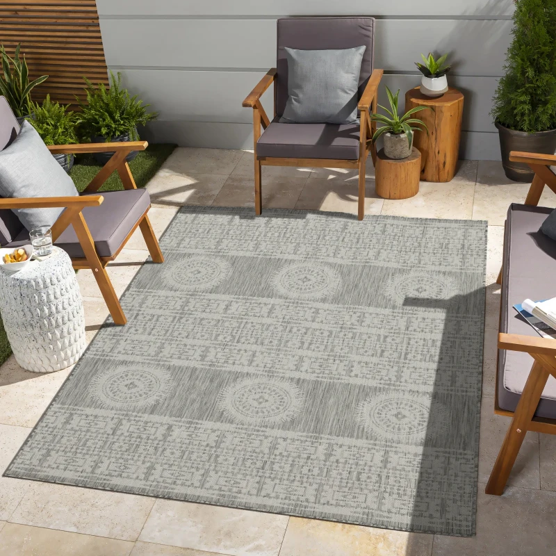 

Sunshine GC_HAR2024 Silver 7 ft. 10 in. x 10 ft. 3 in. Indoor/Outdoor Area Rug