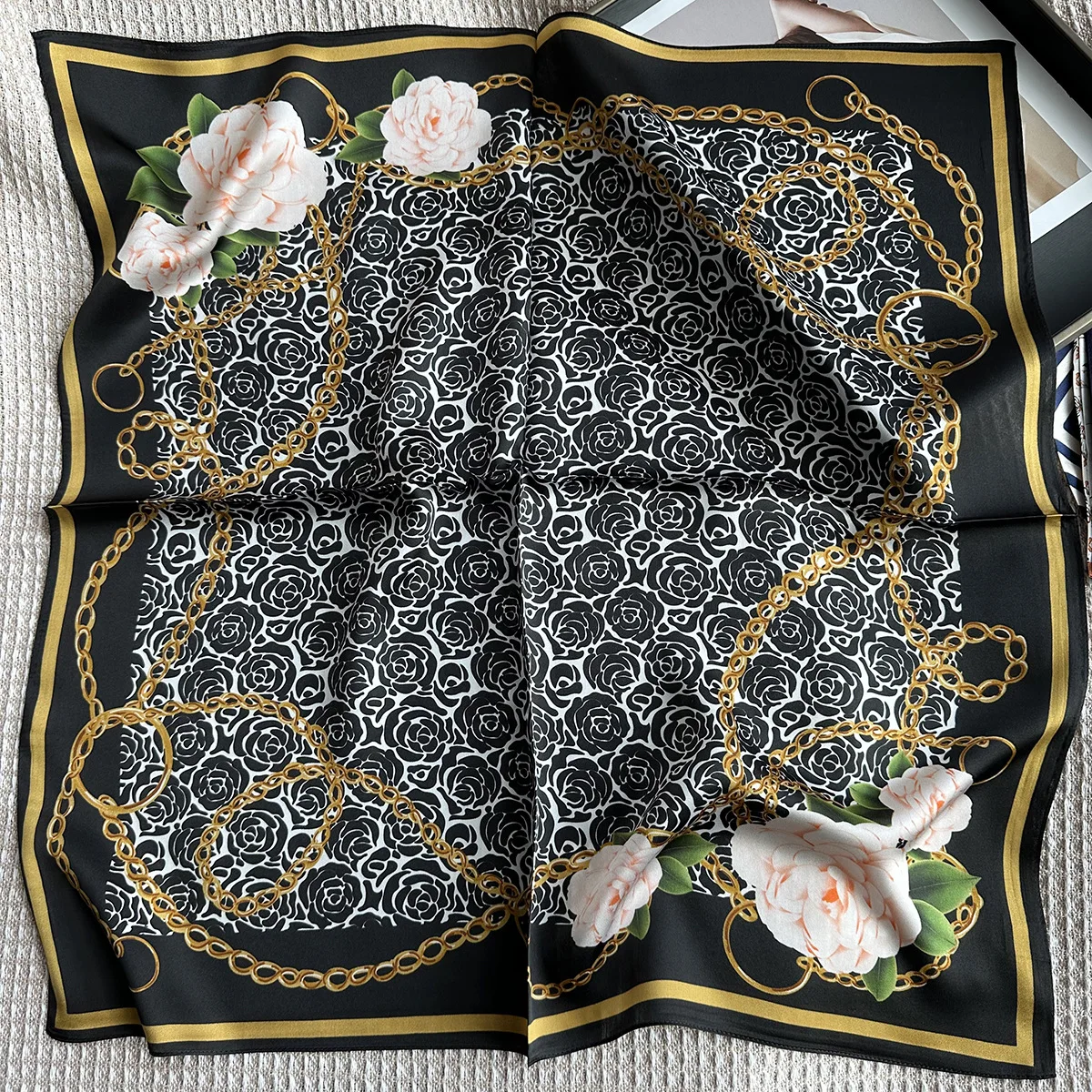 المألوف الأسود كاميليا سلسلة طباعة الحرير مربع 100% التوت الحرير تنوعا العرقية نمط المرأة وشاح حريري الزخرفية #2