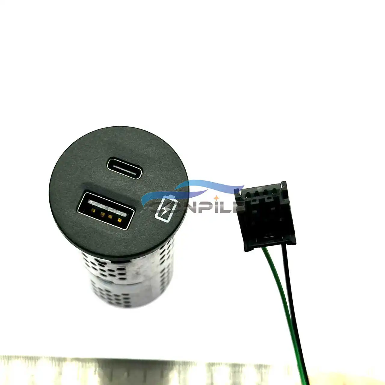 1pc for Ford Mondeo Edge Taurus KUGA Focus cigarette fast charging port