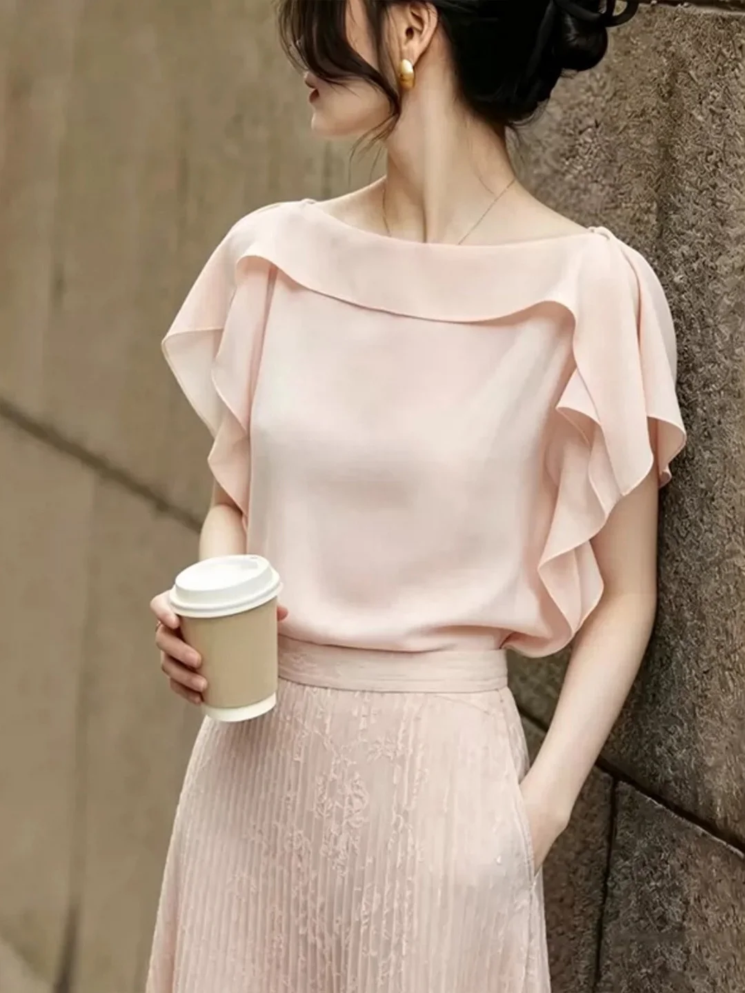 

Fashionable Short Sleeve Women's Blouse Summer Design Sensation Elegant All-Match Top Korean Style Commute Straight Cut Silk