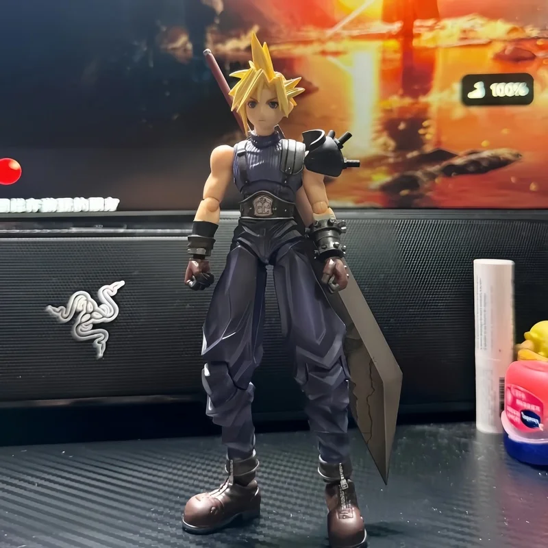 

In Stock Square Eni Se Original Final Fantasy 7 Bring Art Series Cloud Strife Action Figure Pvc Desktop Ornament Model Toys Gift