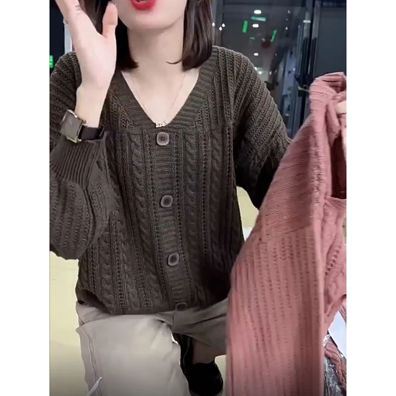 Vintage Twist Button Sweater Women Autumn Winter V-Neck Knitted Pullover All-Match Loose Long Sleeve Knitwear Pullover Plus Size