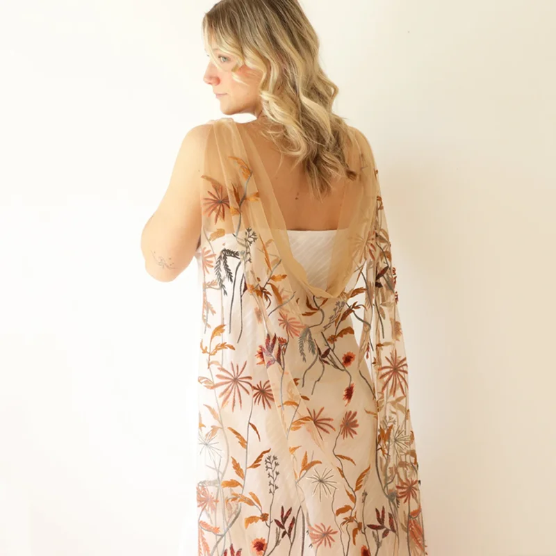 

Brown Flowers Autumn Leaves Fall Wedding Bridal Cape Shoulder Veils Draped Cloak Party White Tulle Unique Long Outdoor For Bride
