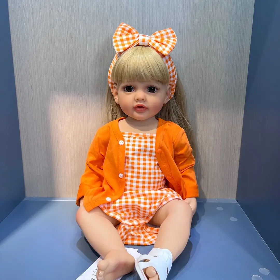 NPK 55CM réaliste Silicone princesse bébé poupée doux au toucher Reborn enfant en bas âge Betty avec de longs cheveux blonds réaliste enfant cadeau jouet