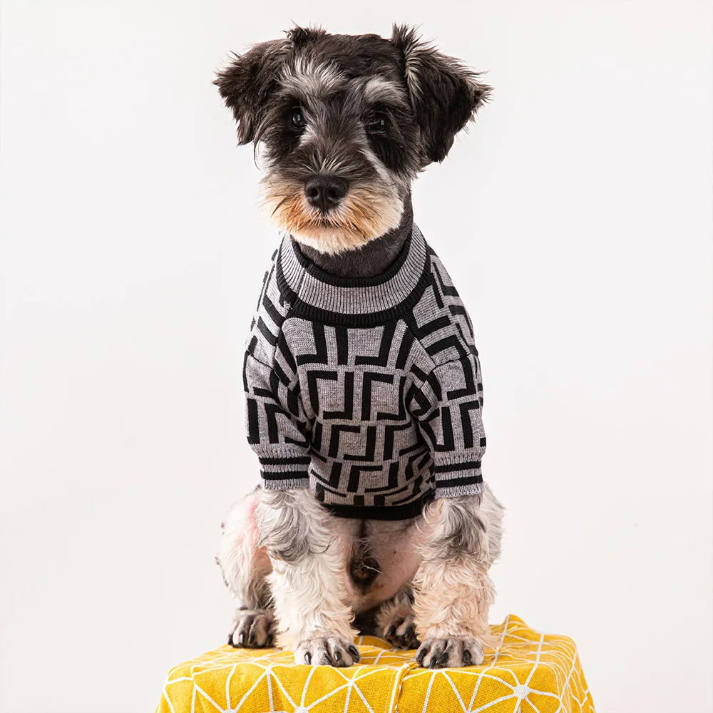 Autumn and Winter Warm Dog Sweater Schnauzer Fashion Brand Casual Pet Clothes Comfortable Luxury Small and Medium Dog Coat