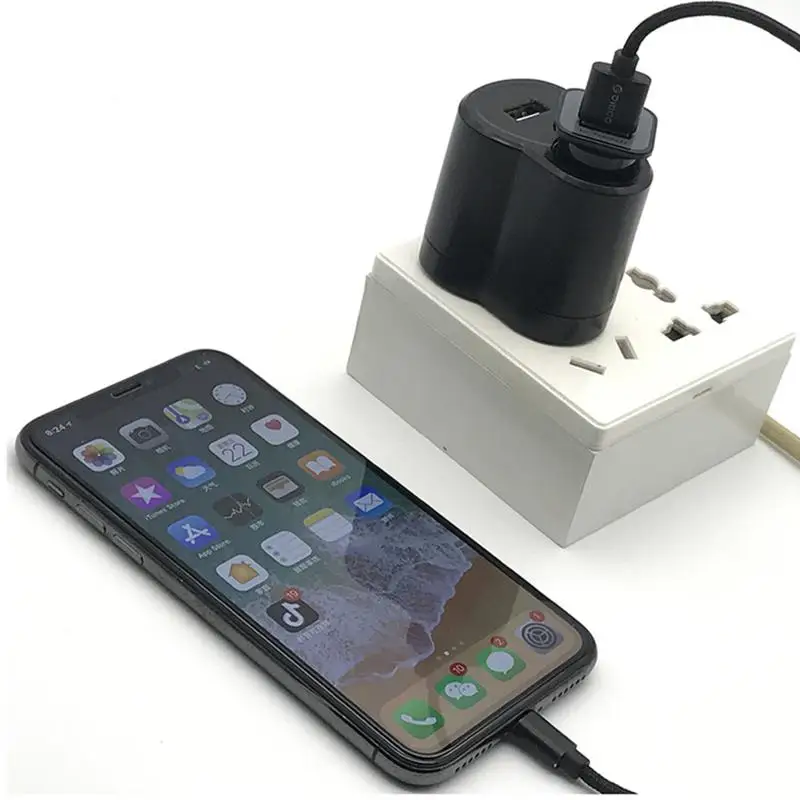 شاحن السيارات: يحول التيار المتردد 220 فولت إلى تيار مستمر 12 فولت باستخدام محول ولاعة السجائر في السيارة، قابس الاتحاد الأوروبي والولايات المتحدة