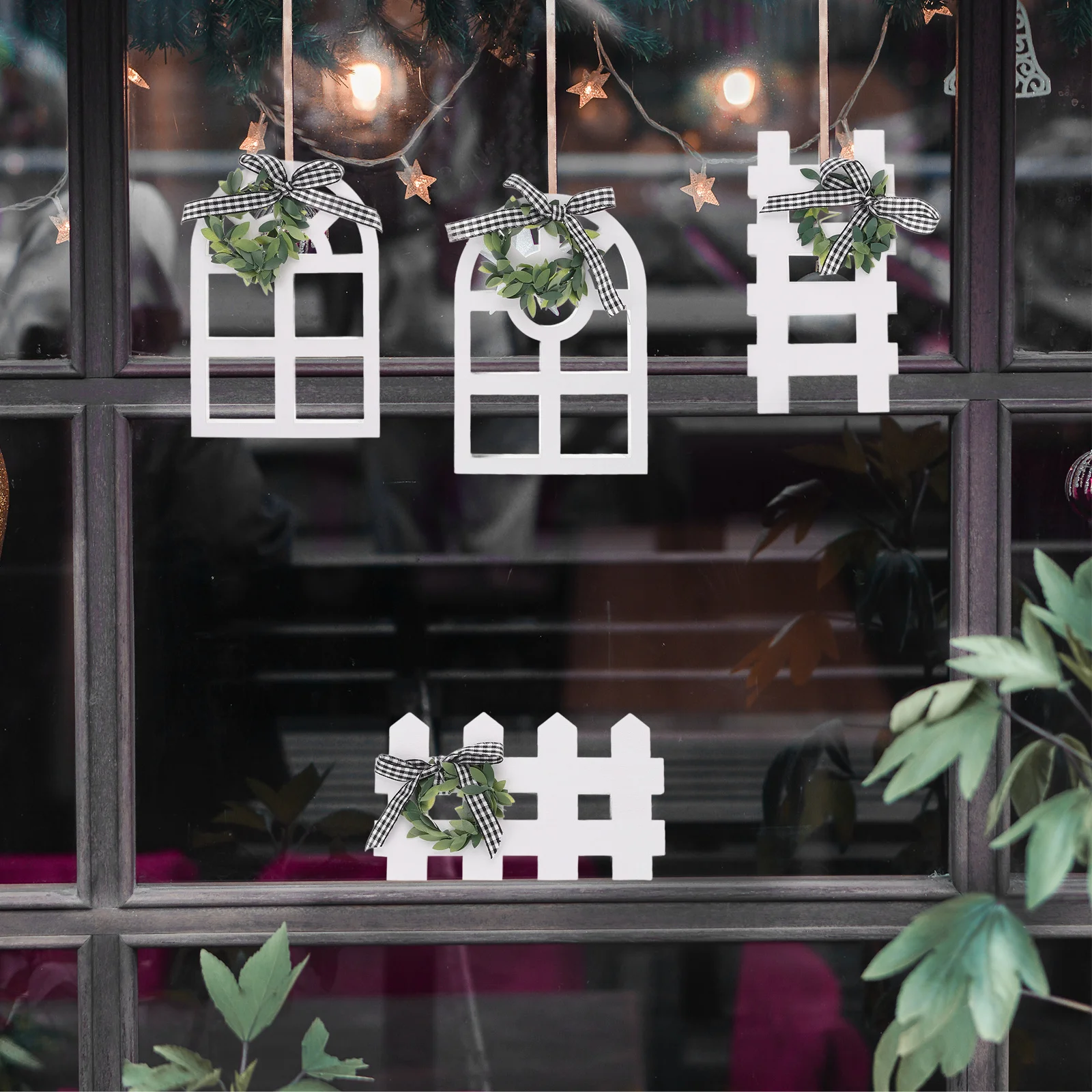 

4Pcs Christmas Window Hanging Decorations Wooden Arch Farmhouse Wreath Fence Design Rustic Wood Wall Decor for Home Office