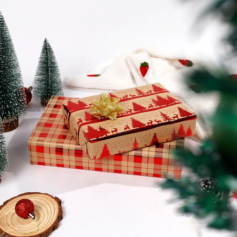 

Red Christmas Tree Wrapping Paper Striped Christmas Gift Retro Kraft Paper Gold-stamped Polka Dot Gift Paper 43x300cm