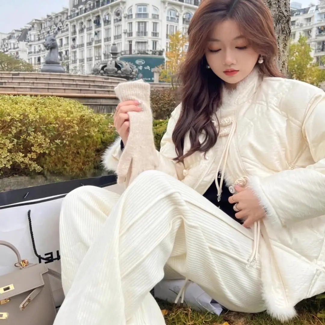 Nuovo design cinese Bianco ort down Jaet Donna Inverno Faion 2025 Nuova piccola fraanza Sle Nazionale Sle Button Thi...