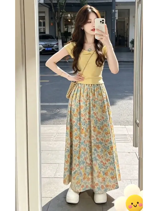 

Chic Yellow Floral Print Short Sleeve Slim Fit Top And Half-length Skirt Two-piece Set Summer New Design Sensation for Girls