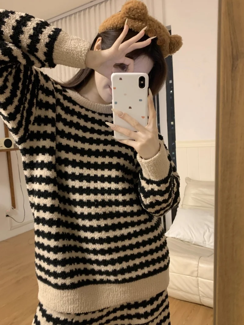 

Pajama Sets Urban Outfits Women Silk Summer Cap Sleeve Shorts Ultra-Thin Cool Smooth Elegant Romantic Female Pajamas Sleepwear