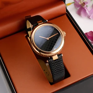 حزام ساعة من الجلد الأصلي مقاوم للماء للنساء ، حزام جي سي ، حزام عالي الجودة ، 12 × 5 مم ، 14 × 5 مم ، YA141.4 ، YA141505 أفضل 8 حقائب يد نسائية من غوتشي - رقم 7