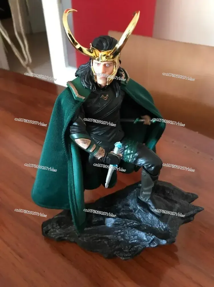 Limited edition 25cm Superhero Loki PVC Action Figure PVC statue Collectible Model Room home decoration toys kids child gift