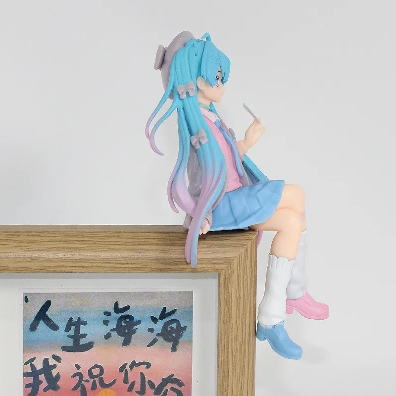 13,8 CM Anime Hatsune Miku Liebe anzug jacke Kawaii Action Figure PVC Puppe Modell Spielzeug ornament Desktop Dekoration Geschenke
