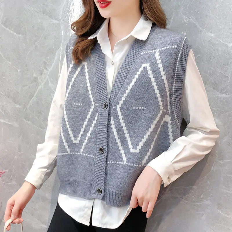 Knitted Vest Fur Vest Spring And Autumn And Winter 2023 New Cave Shoulder Ladies Horses Outside The Trend Fashion Sweater Vest