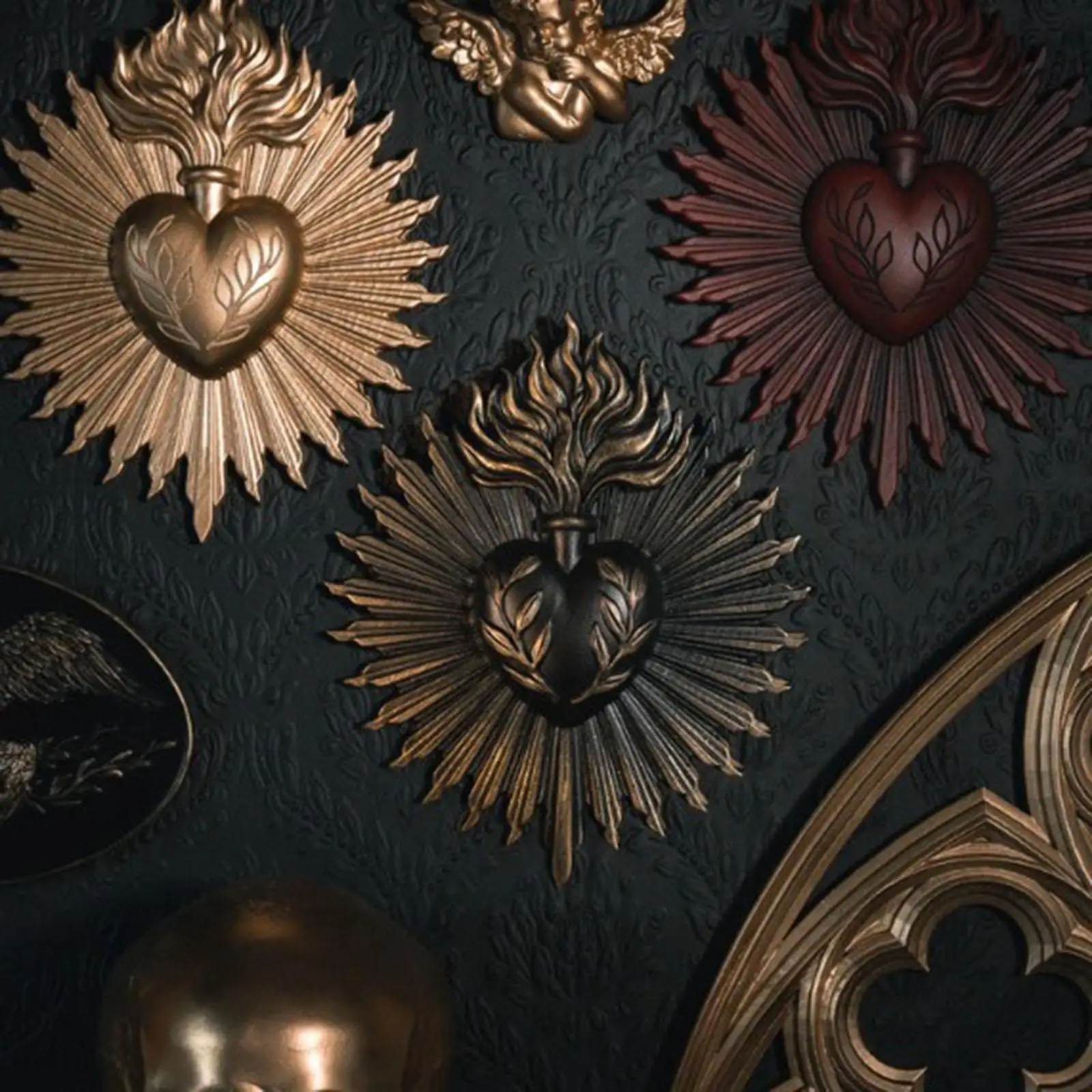 

Catholic Figurine Sacrament Ornament Gothic Sacred Heart Wall Plaque Resin Wall Hanging Sculpture for Porch Restaurant Doorway