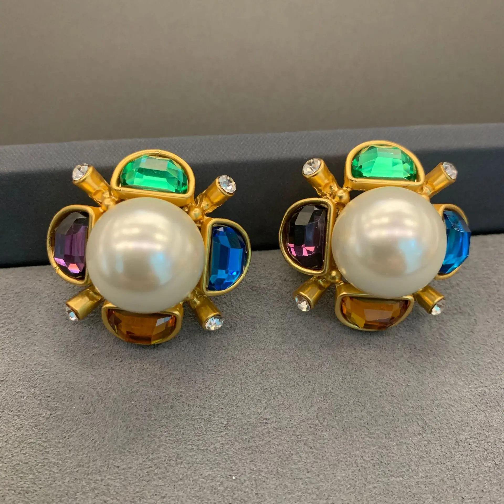 

Vintage Colorful Stone Pearl Zircon Stud Earrings For Women Jewelry Runway Party T Show Fancy Trendy Boho INS Japan Korea