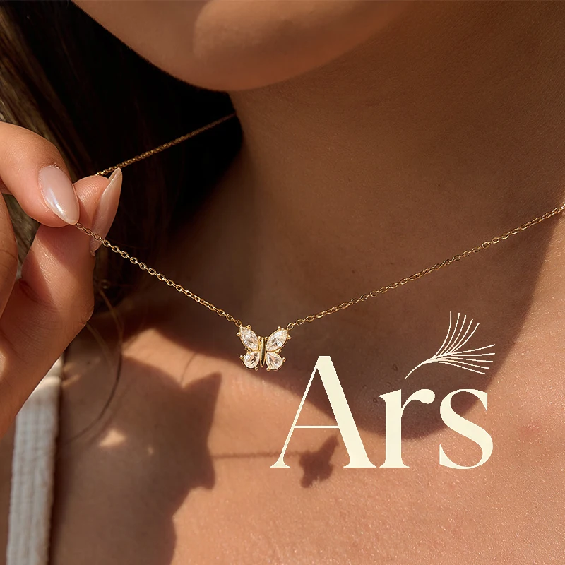 Collar con Colgante de Mariposa Chapado en Oro de 18k con Circonita, Cadena Delgada de Acero Inoxidable, Gargantilla Elegante para Mujer