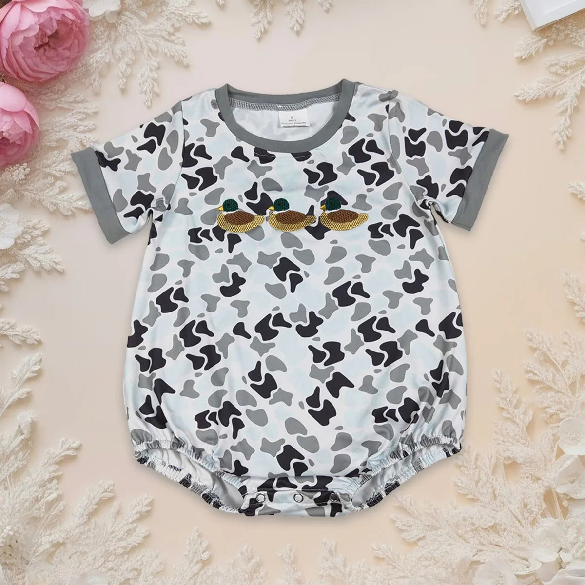 

Newborn Baby Girl Short Sleeves Bubble Embroidery Ducks Southern Ruffle Romper Kids Toddler Infant Jumpsuit Clothes Wholesale