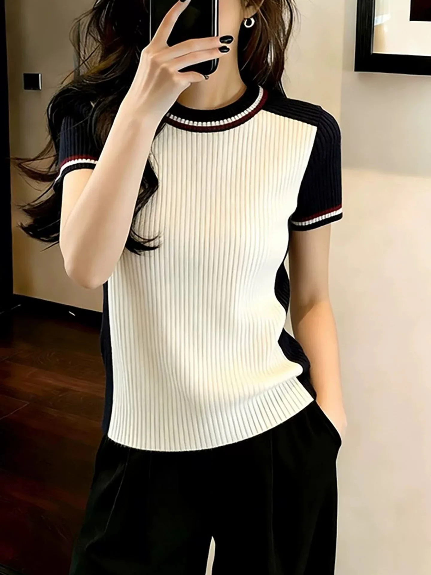 

Color-blocked round-neck knitted short-sleeved women's loose bottom T-shirt thin pullover ice silk top