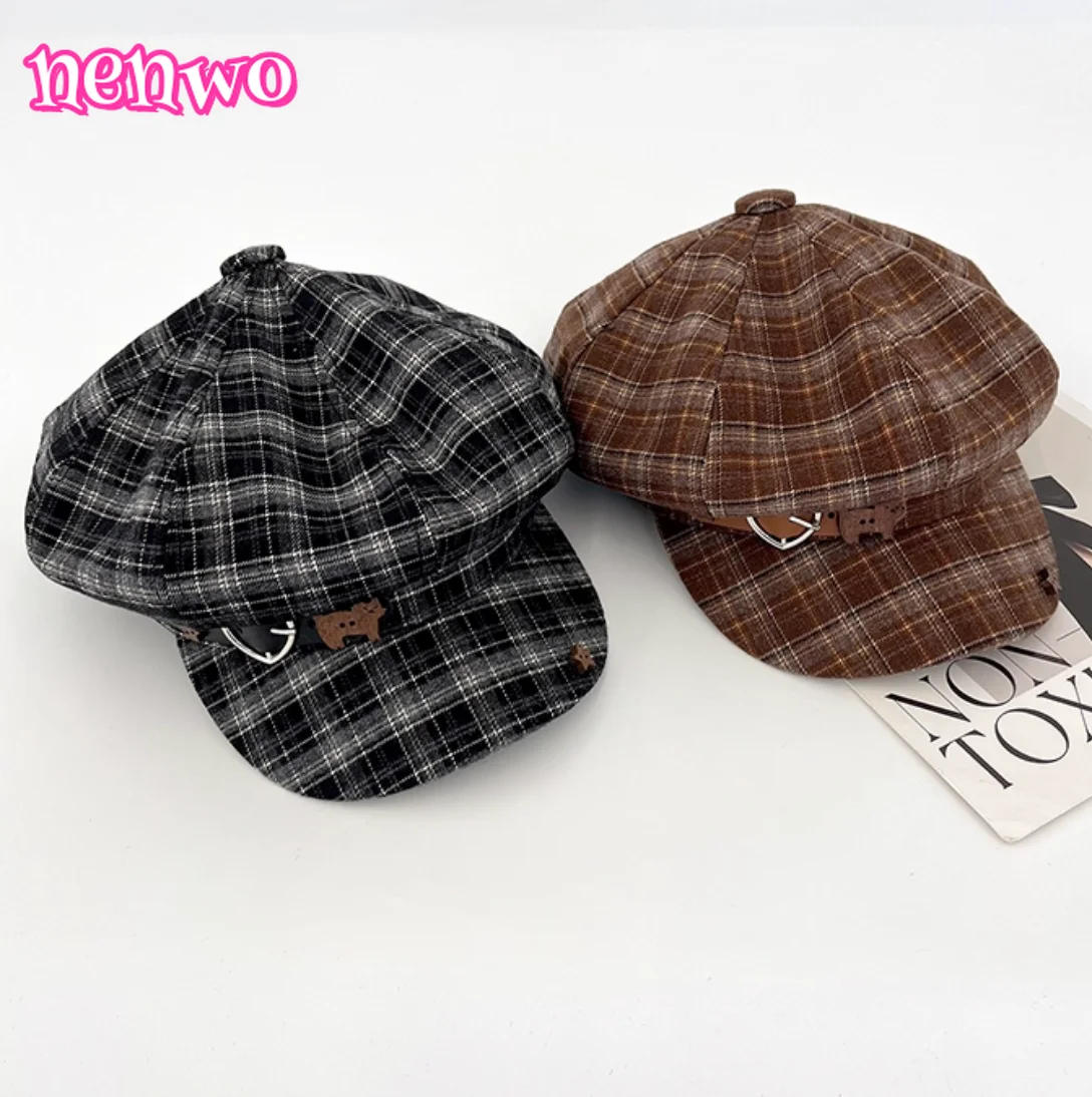 

Винтажная клетчатая многоцветная кепка газетчика с пряжкой в виде кошачьего сердца, женская осенне-зимняя студенческая универсальная повседневная теплая стильная шляпа в стиле ретро