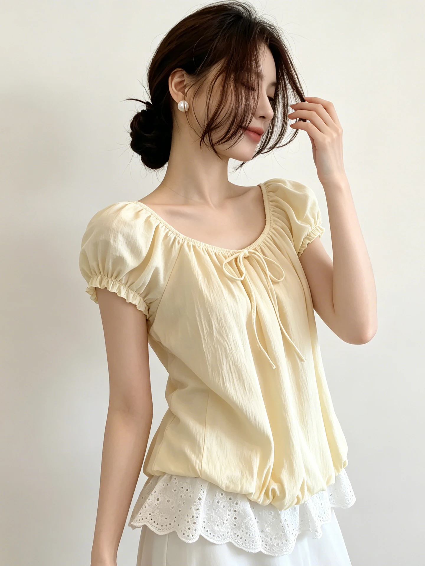 

Sweet Style Bubble Sleeve Shirt Women Summer Casual Loose Versatile Age-Defying Short Sleeve Top Wooden Binding Band Shirt