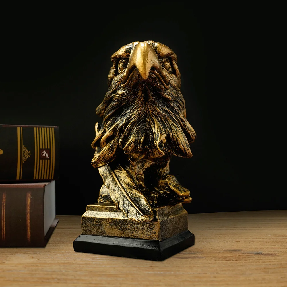 1 PCS Eagle Head Ornament Animal Decoration Ornament Resin Crafts Home Decoration Resin Ornament