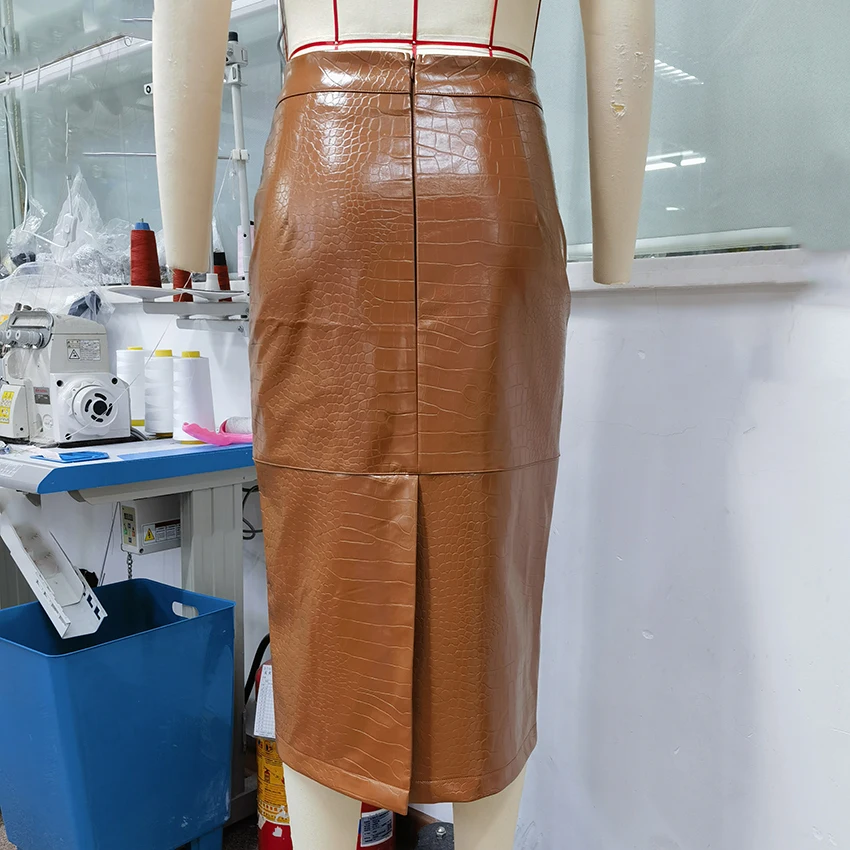 Linad Street Chic Black PU Mid Calf Skirts Women Vintage Slim High Waist Split Skirts 2026 Fashion Zipper Straight Skirt Female
